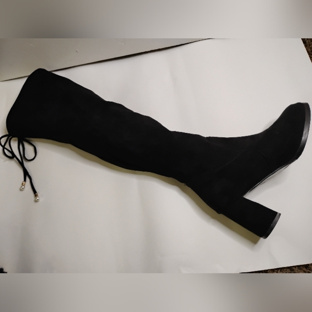 Elegant Black Over-the-Knee Boots- 3in(9cm) - Picture 6 of 13
